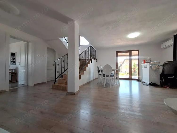 Casă cu 4 camere cu Teren 539 Mp în Giarmata