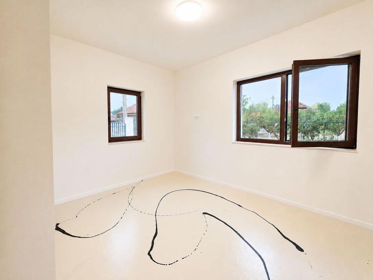Casă individuală cu 4 camere cu Canalizare în Jucu de Mijloc