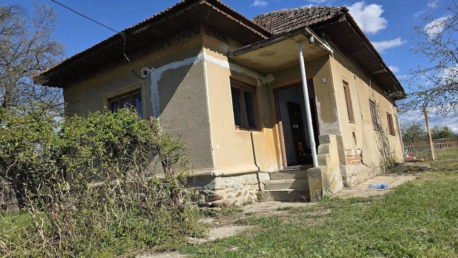 Casă cu 3 camere cu Teren 924 Mp în Budieni