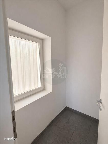 Spațiu comercial, de 63 mp, în Șelimbăr