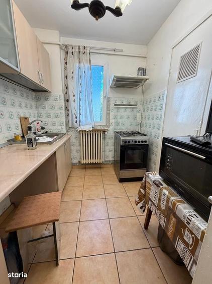 Apartament 2 camere, ETAJ 2/4, fara risc, Podu Ros - 1