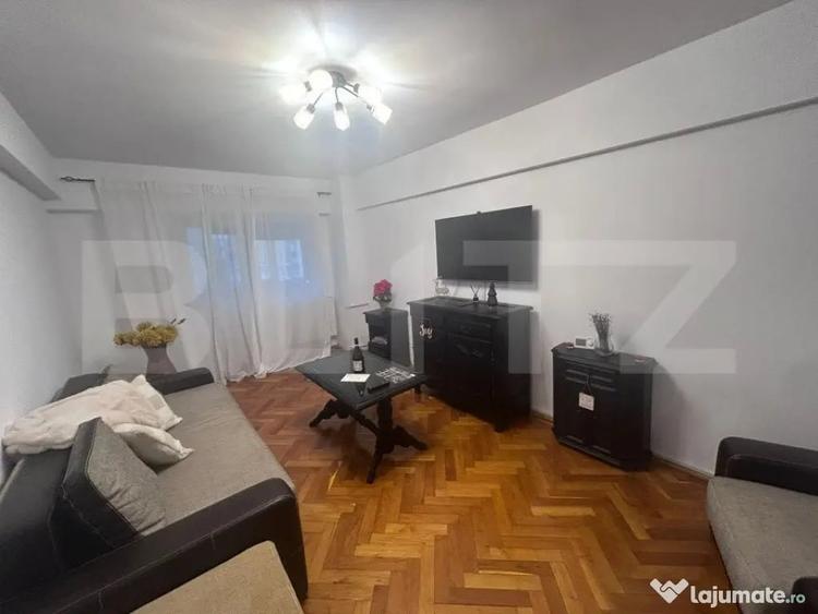 Apartament cu 3 camere decomandat, mobilat în George Enescu