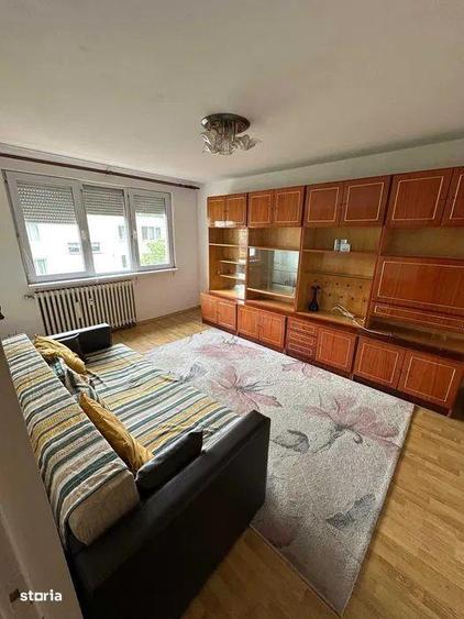Apartament cu 3 camere decomandat, mobilat în Giurgiului