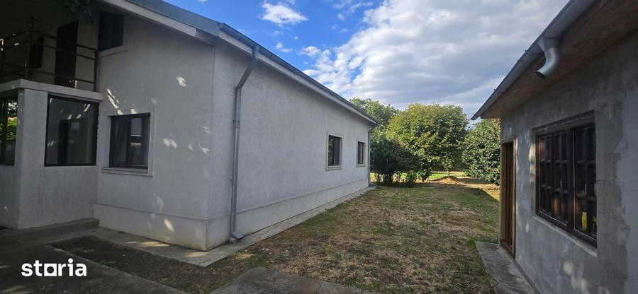 Casa de vanzare - Focsani zona Petresti - 3