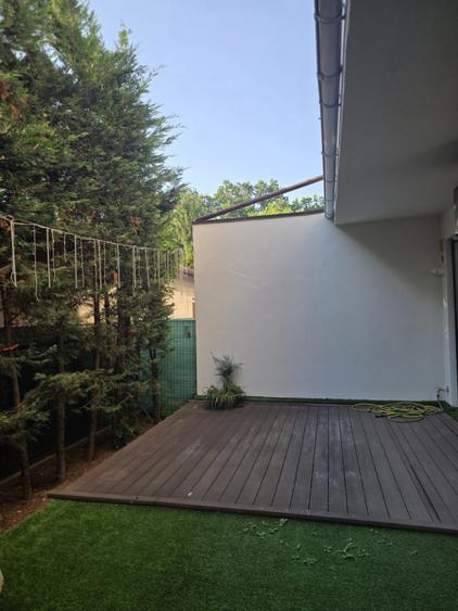Apartament cu 3 camere decomandat, mobilat în Pipera