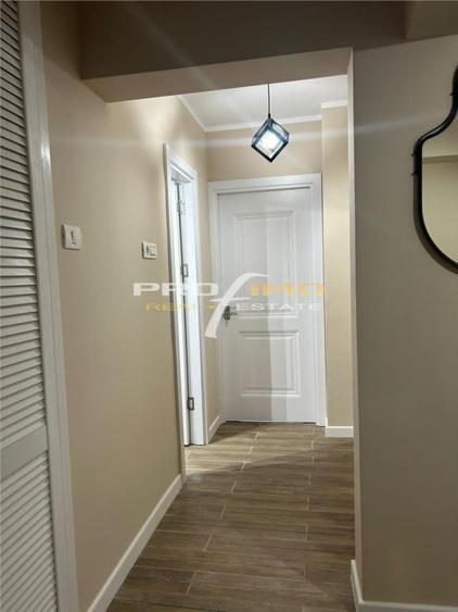 Apartament cu 2 camere decomandat în City Park Mall