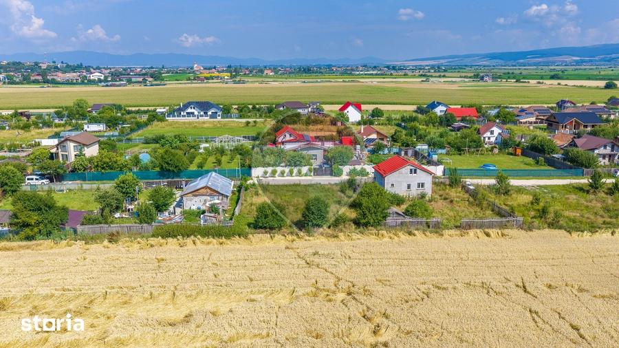 Teren de 1400 mp, în Central