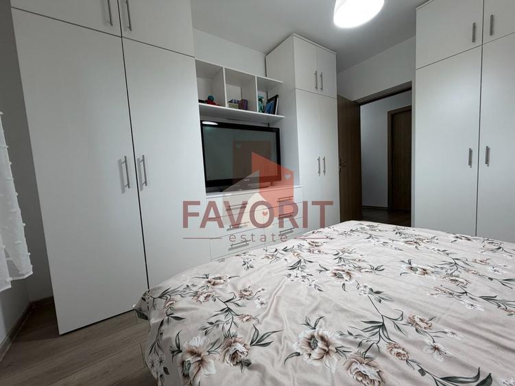 Casă individuală cu 4 camere cu Piscina în Săcălaz