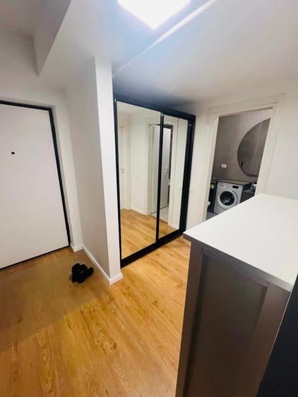 Apartament cu 2 camere decomandat, mobilat în Central