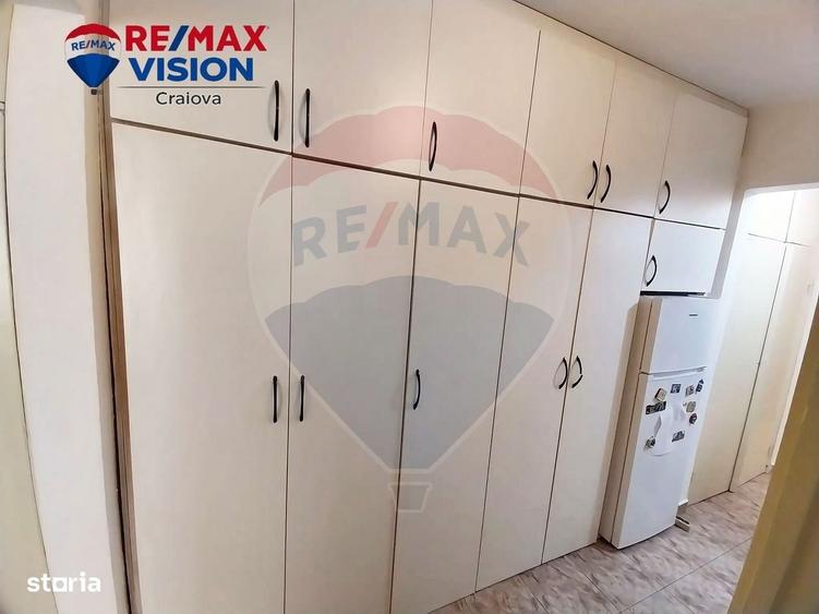 Apartament cu 3 camere decomandat în Valea Rosie