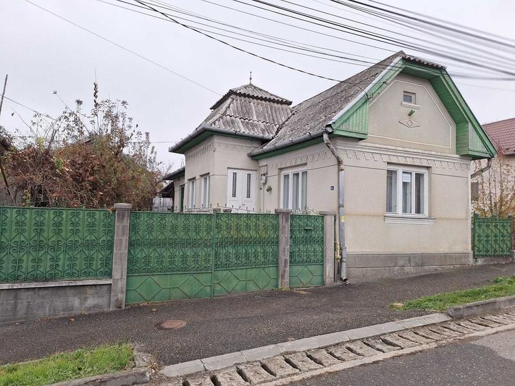 Casă cu 2 camere în Central