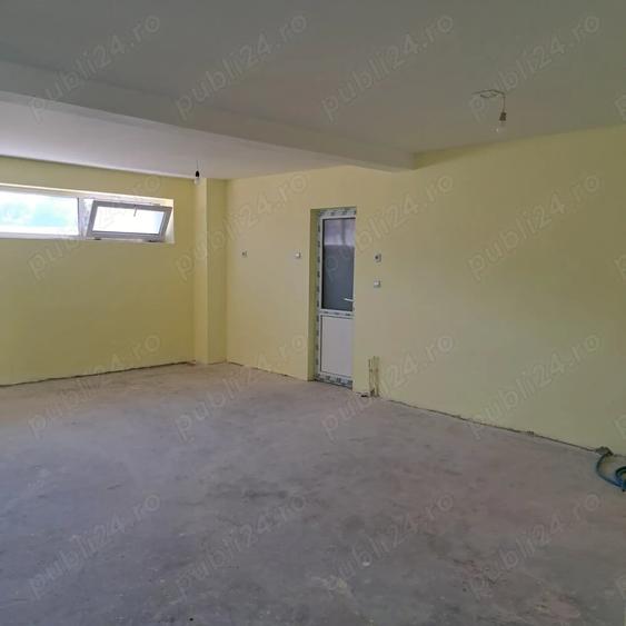 Spațiu comercial, de 111 mp, în Zamostea