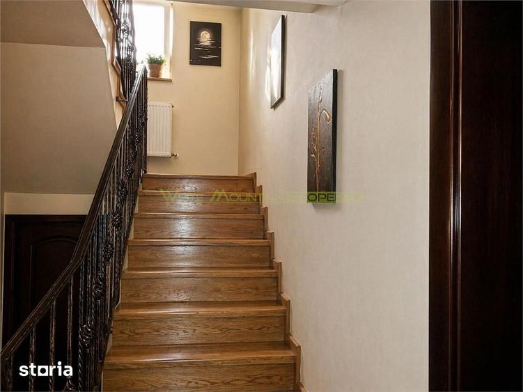 Casă cu 9 camere decomandat cu Teren 750 Mp în Tudor Vladimirescu