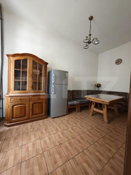 Apartament cu 3 camere decomandat, mobilat în Traian