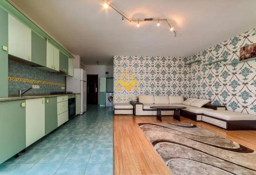 Apartament cu 3 camere semidecomandat în Calea Turzii