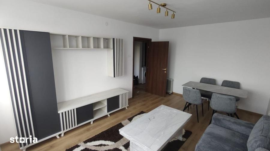 Apartament cu 3 camere decomandat în Drumul Taberei