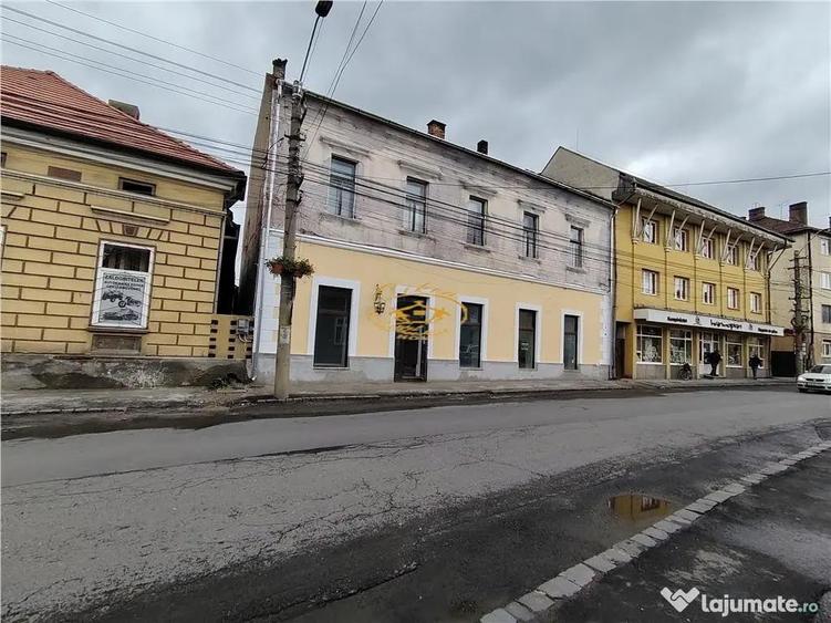 Spațiu comercial, de 72 mp, în Central