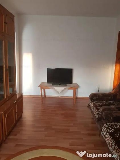 Apartament cu 2 camere semidecomandat în Apollo