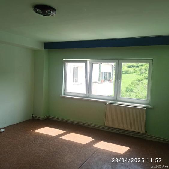 Apartament cu 2 camere decomandat în Bușteni