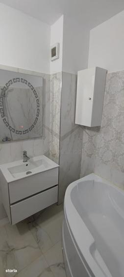 Apartament cu 3 camere decomandat în Dacia