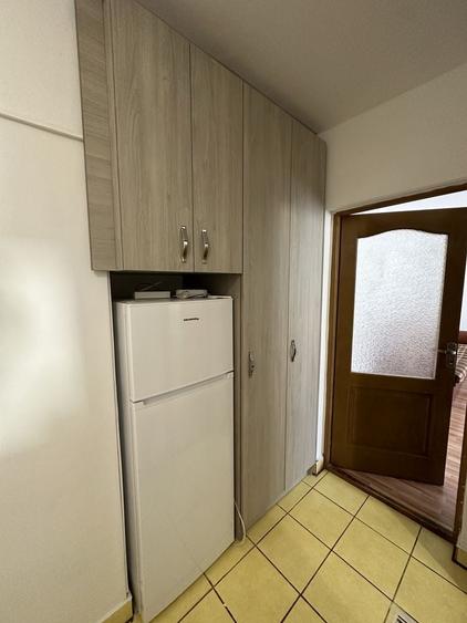 Apartament cu 2 camere semidecomandat în Cedonia