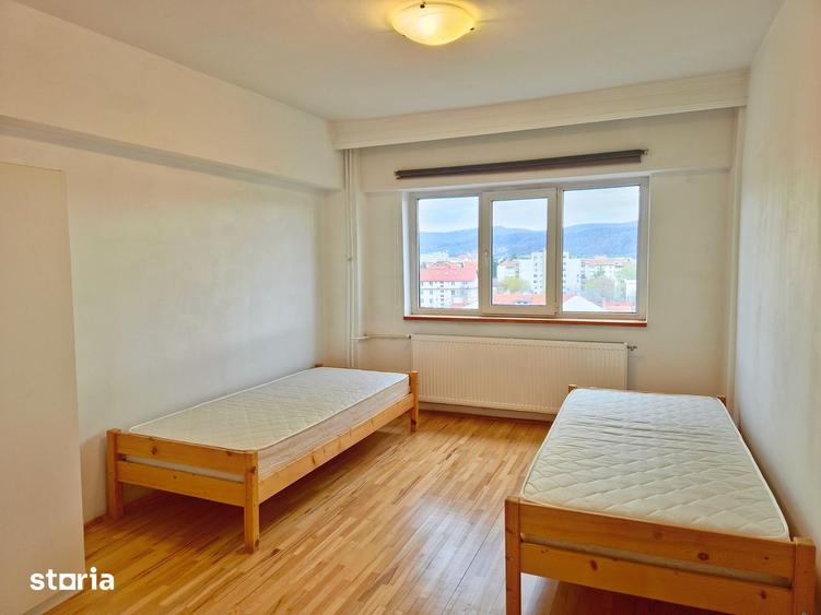 DE INCHIRIAT - 3 CAMERE, CENTRAL, BLOC CU LIFT - 8