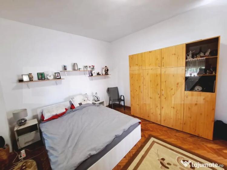 Casa spa?ioasa cu livada, teren de 1.690 mp ?i panouri - 2