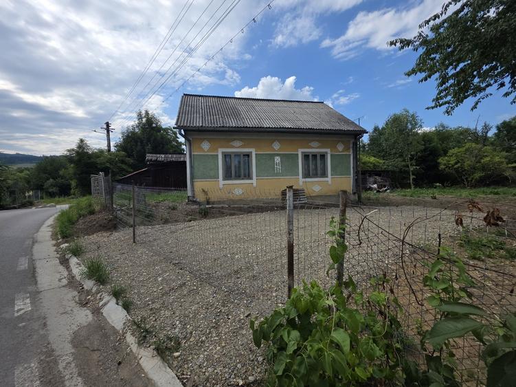 Casă cu 3 camere în Central