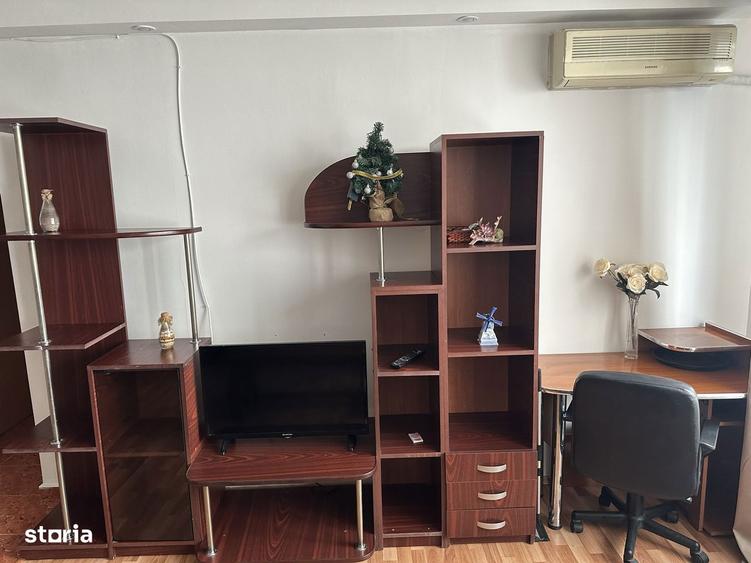 Apartament cu 2 camere în Calea Victoriei