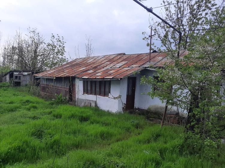 Casă cu 2 camere în Ștefănești