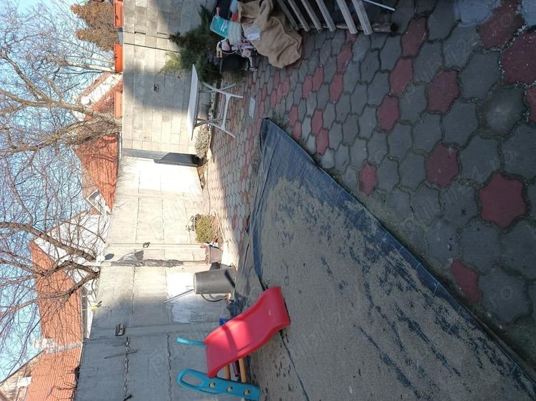 Casă cu 3 camere cu Teren 120 Mp în Central