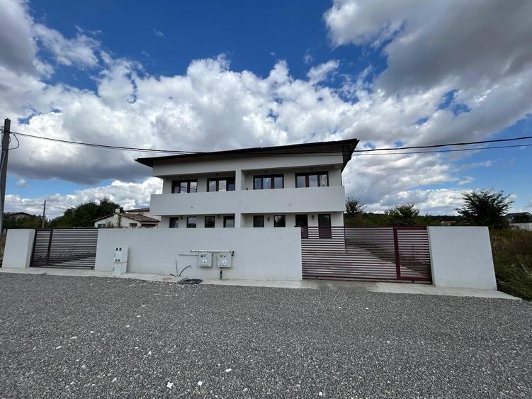 Casă cu 4 camere cu Teren 301 Mp în Corbeanca