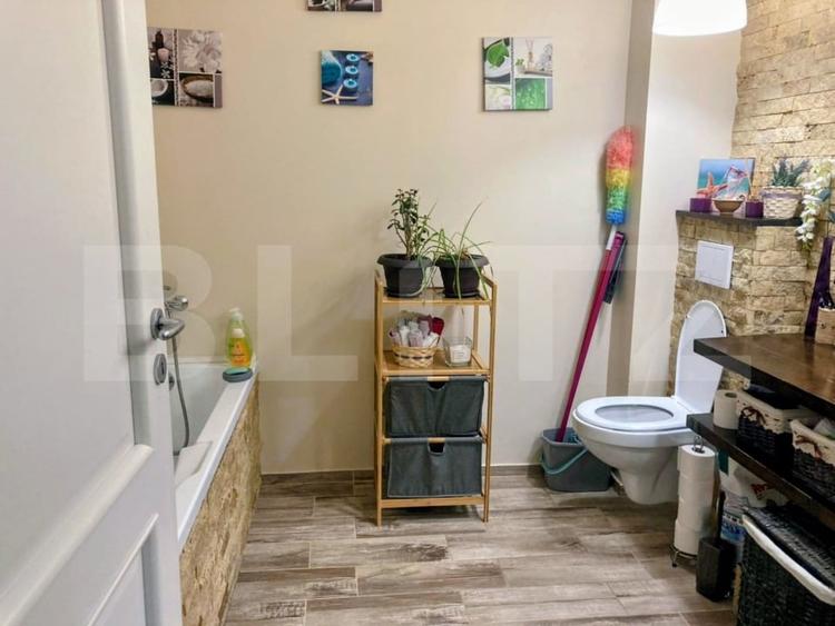 Apartament cu 2 camere semidecomandat, mobilat în Florești