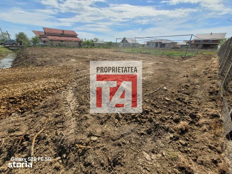 Teren de 1312 mp, în Coltău