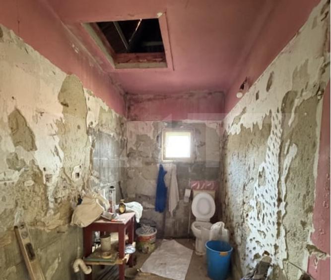 Casă individuală cu 4 camere cu Canalizare în Hunedoara