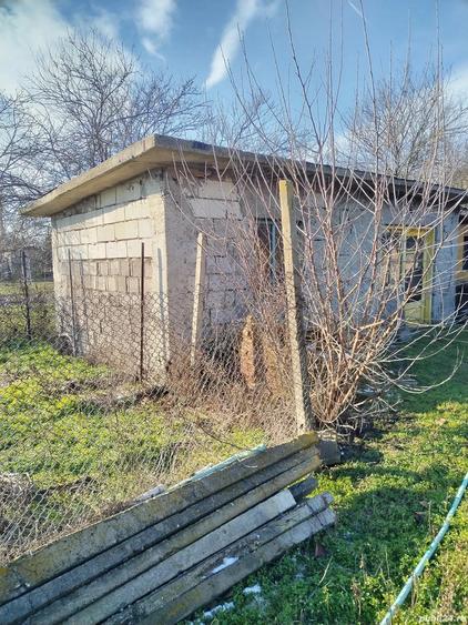 Casă cu 5 camere cu Teren 2000 Mp în Greaca