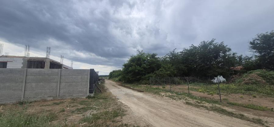 Teren Construcții intravilan de 500 mp, în Săftica