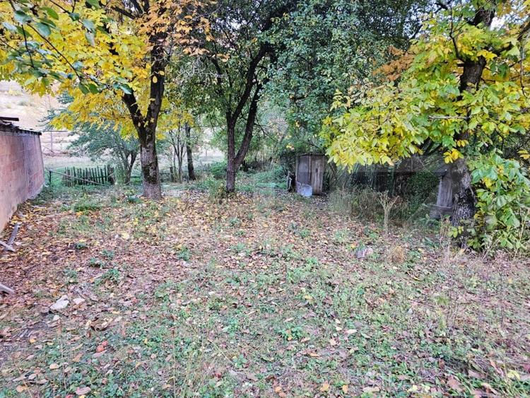 Casă individuală cu 2 camere cu Teren 939 Mp în Avram Iancu
