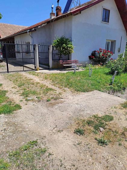 Casă cu 3 camere cu Teren 2877 Mp în Bethausen