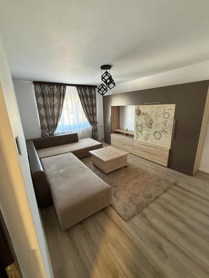 Apartament cu 2 camere decomandat în Sfântu Ilie
