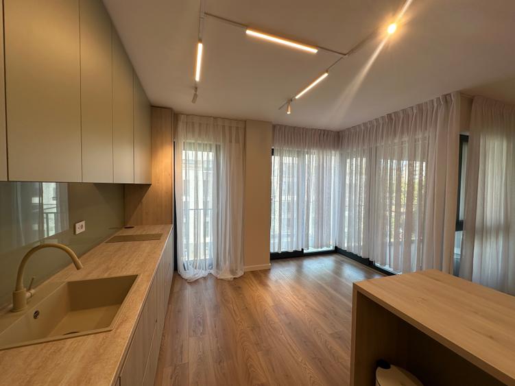 Apartament cu 2 camere decomandat în Moșilor
