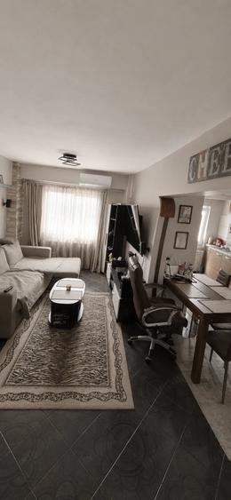 Apartament cu 4 camere decomandat în Triaj