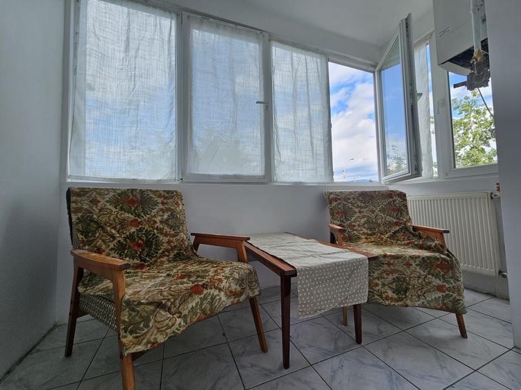 Apartament cu 2 camere decomandat în Central