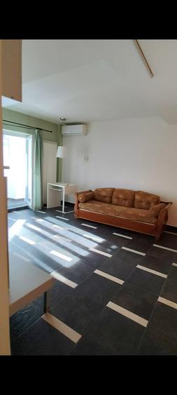 Apartament cu 4 camere decomandat în Vitan Mall
