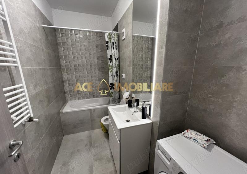 Apartament cu 2 camere semidecomandat, mobilat în Păcii