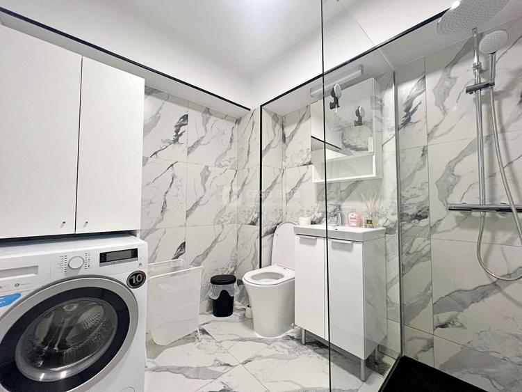 Apartament cu 2 camere decomandat, mobilat în Central