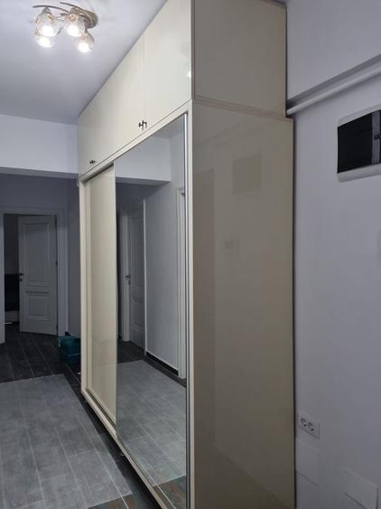 Apartament cu 3 camere decomandat în Bogdănești