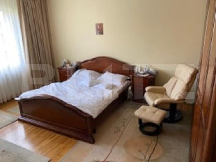 Casă individuală cu 8 camere cu Piscina în Exterior Nord