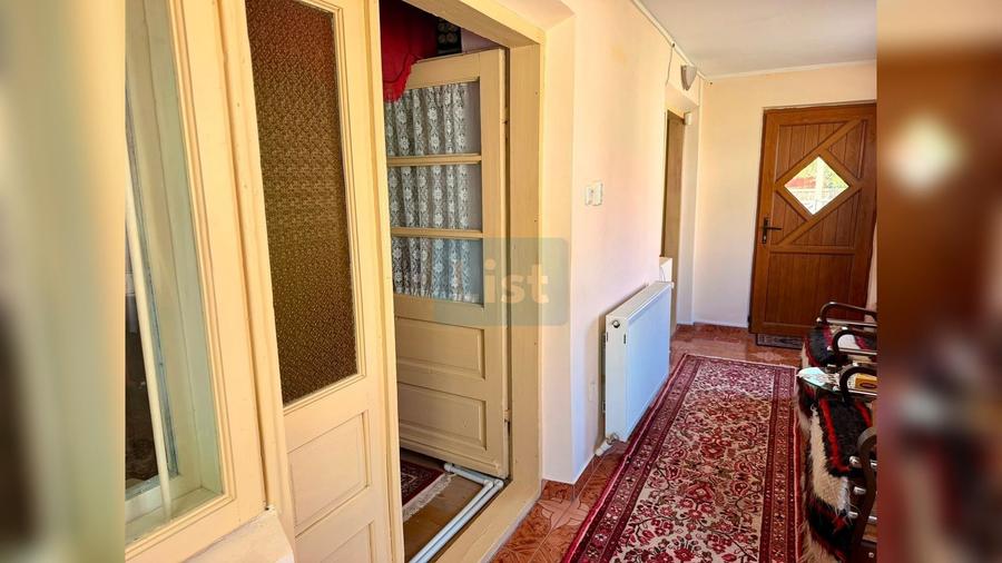 Casă cu 3 camere cu Teren 790 Mp în Central
