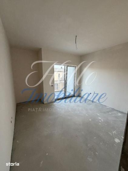 Triplex 4 camere 112.7 mp si teren 256 mp in Floresti zona Terra - 2